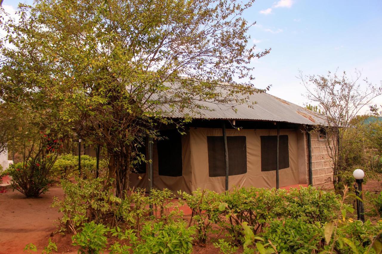 Eco Mara Forest Camp Ololaimutiek Exterior photo